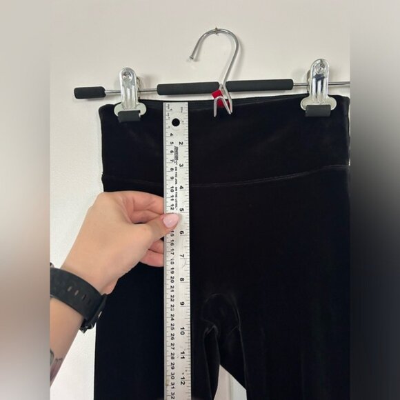 SPANX® Black Velvet Leggings XS - Picture 7 of 8